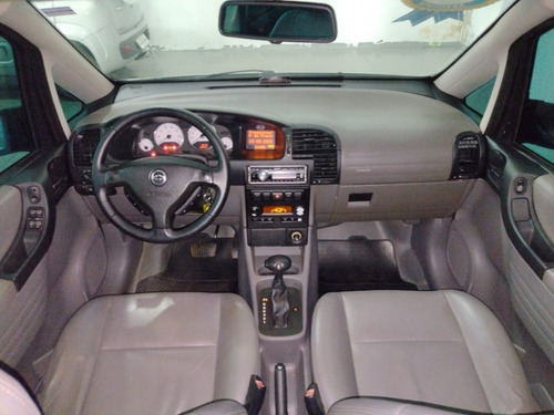 Imagem 7 de 10 de Chevrolet Zafira 2.0 Elite