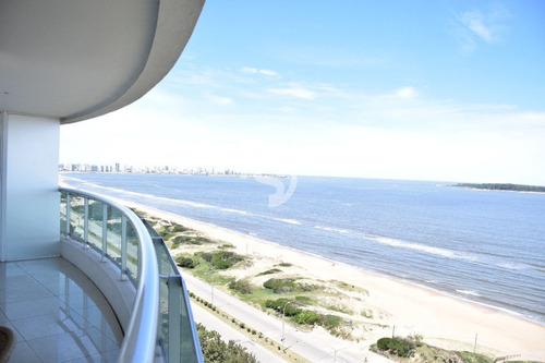 Apartamento En Mansa, 3 Dormitorios *- Ref: 4218