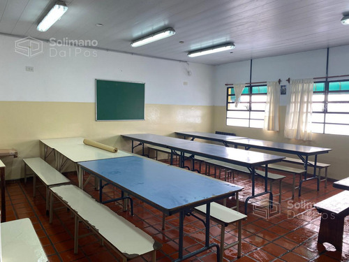 Local / Oficina / Instituto Educativo En Olivos