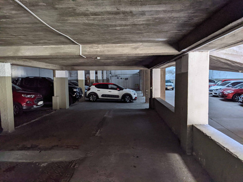 Imagen 22 de 27 de Venta Parking Y Oficinas Con Renta En Ciudad Vieja