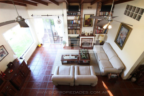 Excelente Chalet 4 Amb Escritorio Muy Buena Ubicacion - Villa Adelina
