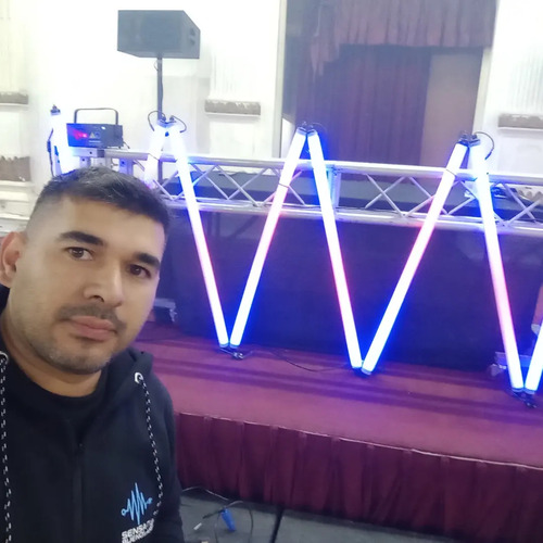 Alquiler De Tubos Pixel/pixelball/lluvia Led 3d/telón Led