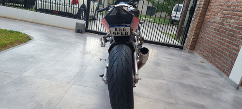 Imagen 4 de 15 de Aprilia Tuono