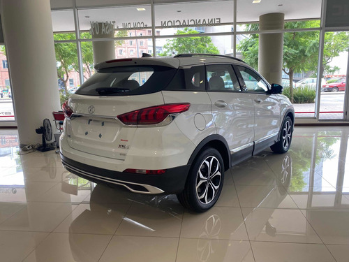 Imagen 5 de 13 de Baic X55 Honor Turbo / Martelli Automotores