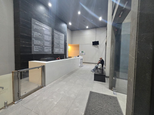 Oficina 36 Mtrs2, 2 Privados, 2 Baños, Recepción Terraza P 3