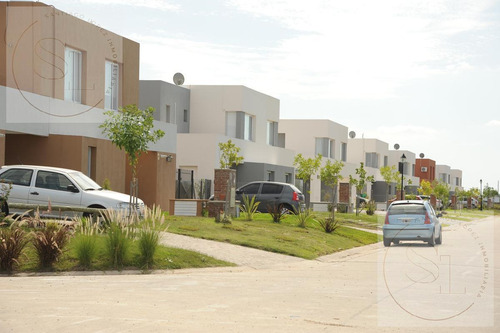 Casas De Santa María Villanueva!
