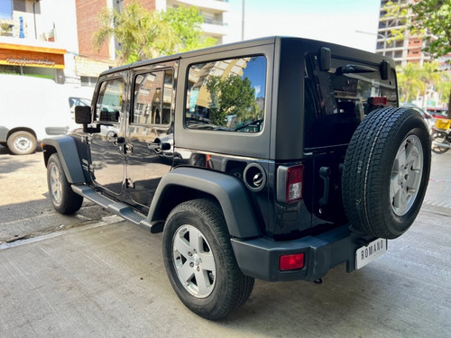 Imagen 5 de 15 de Jeep Wrangler Unlimited 4p 284hp 3.6 4x4 Automático 2018