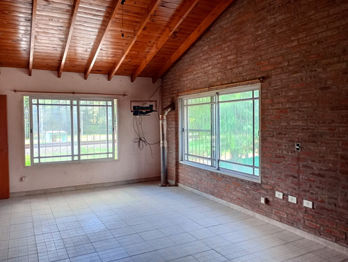 Casaquinta 3 Dorm. Barrio Parque Orense. ¡oportunidad!