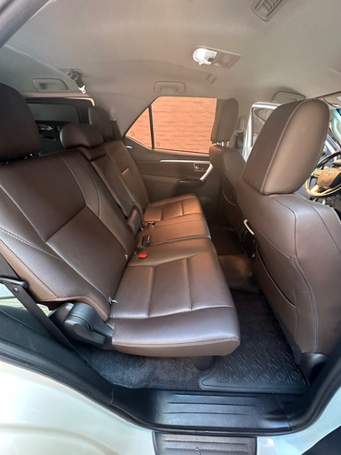 Toyota Hilux SW4 2.8 Srx 177cv 4x4 7as At