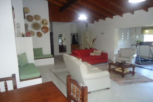 Imagen 8 de 30 de Excelente Propiedad Construida Sobre Un Lote De 1500m2 Cuenta Con Todos Los Servicios