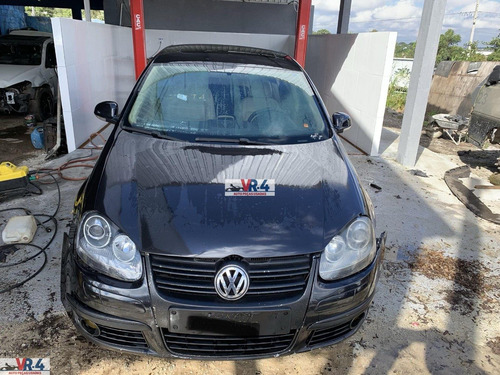 Imagem 8 de 8 de Vw Jetta 2.5 2007 Sucata Para Retirada De Peças