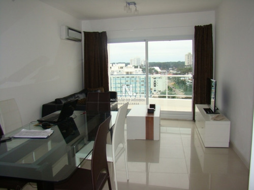 Hermoso Penthouse Con Vista Panoramica!- Ref: 3321