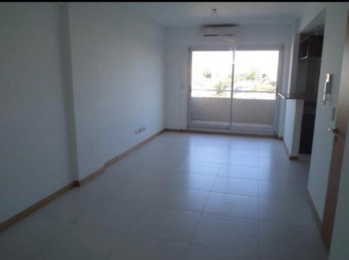 Imagen 3 de 13 de Venta Semipiso 3 Amb Cochera