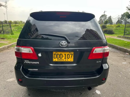 Toyota Fortuner 4.0 Sr5