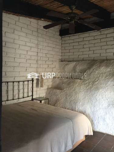 Casa En Tepoztlan, Ideal Para Hotel Bed And Breakfast.