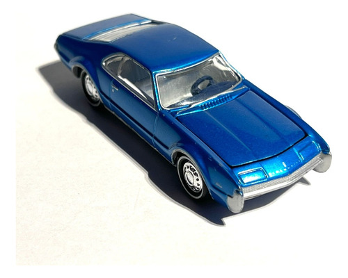 Johnny Lightning 1967 Oldsmobile Toronado Escala 1/64