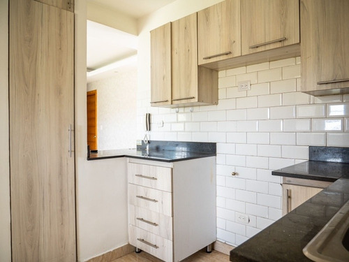 Apartamento En La Jacobo Majluta Con Gym Y Piscina (urb. Colinas Del Arroyo Ii) Sdn