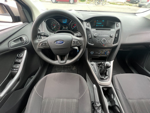Imagen 8 de 11 de Ford Focus S 5p 1.6 2016
