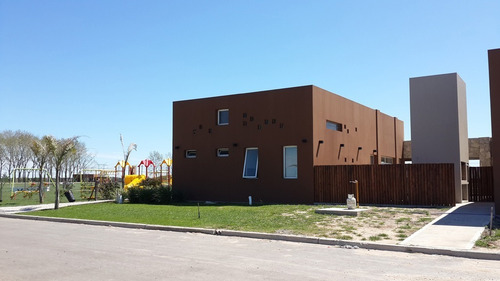 Imagen 5 de 20 de Lote En Barrio La Alameda