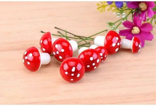 20pcs Mini Miniaturas De Miniatura Rojo Jardín Artificial Bo