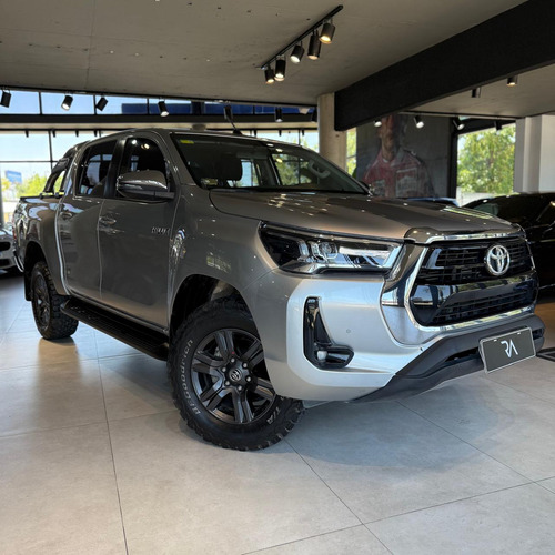 Toyota Hilux Pick-up 2.8 Cd Srv 177cv 4x2