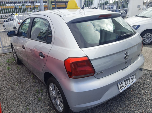 Imagen 8 de 17 de Volkswagen Gol Trend 1.6 Trendline 2020