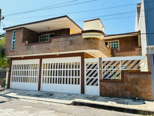 Casa En Venta En Veracruz, Fracc. Virginia Boca Del Río, Veracruz.