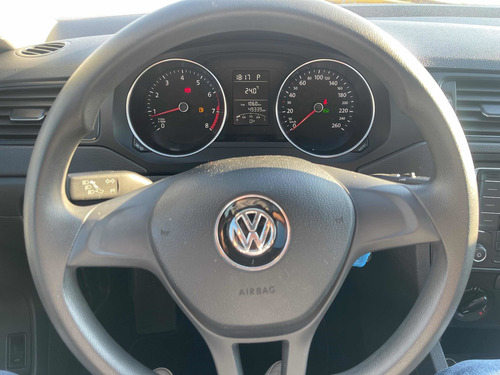 Imagen 12 de 15 de Volkswagen Jetta 2016 2.0 L4 At