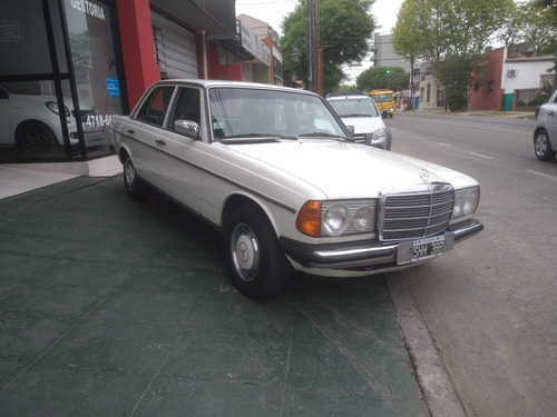 Mercedes-benz 230 1983 2.3 E