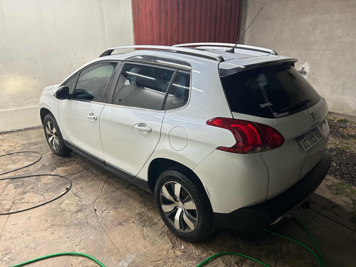 Peugeot 2008 1.6 Feline