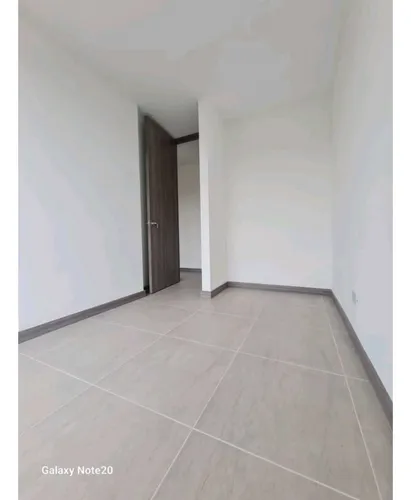 Apartamento En Venta En La Colina Itagüí