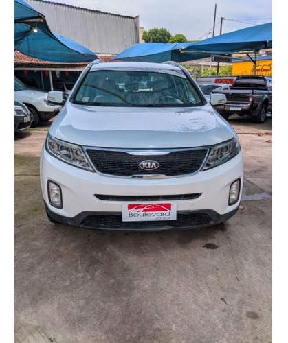 Kia Sorento 2.4 G 25 GASOLINA AUTOMÁTICO