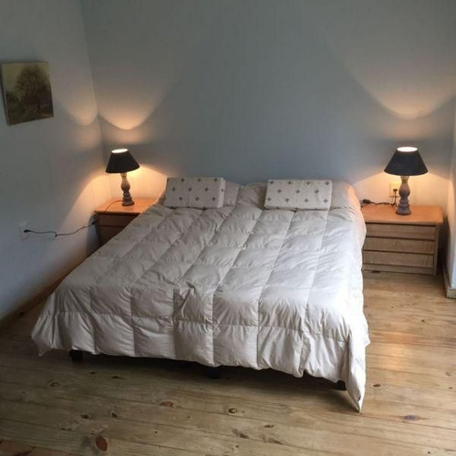 Casa En Venta De 5 Dormitorios En Montoya