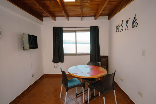 Imagen 8 de 10 de Alquiler Depto Turístico A 300 Mts Del Centro Cívico ! Con Excelente Vista Al Lago !...consulta Por Tarifa Invierno !