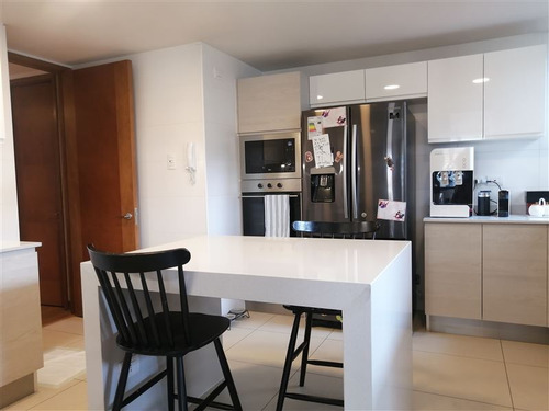 Departamento En Venta De 3 Dorm. En Vitacura