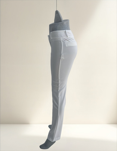 Pantalones Pegados Con Doble Boton