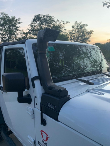 Imagen 8 de 13 de Jeep Wrangler 3.6 Unlimited 284hp Mtx