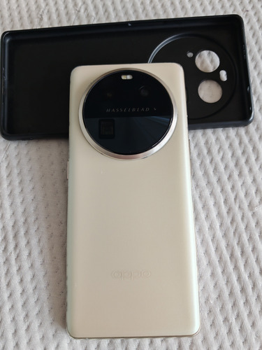 Oppo Find X6 Dual Sim 256 Gb Verde 12 Gb Ram Negociable Beige (Usado)