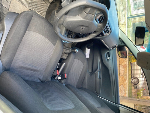 Peugeot 301