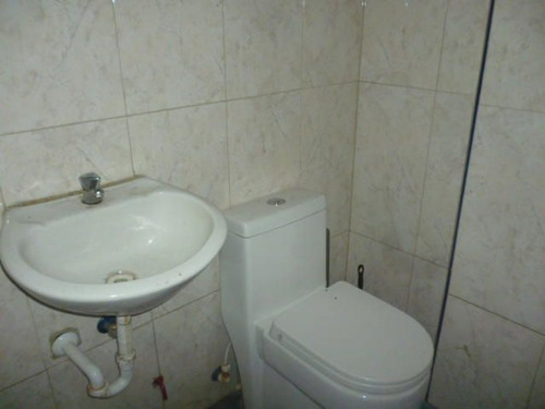 *al/ Edificio/3 Niv. Con Cava Amplios Espacios En Venta Av. Libertador Barquisimeto Lara/venezuela/ Arnaldo López/# 23-1487 / 400 M²