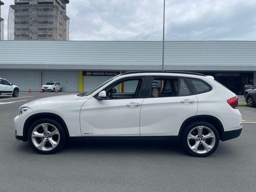 Imagem 12 de 15 de Bmw X1 S20i Turbo Activeflex 2015