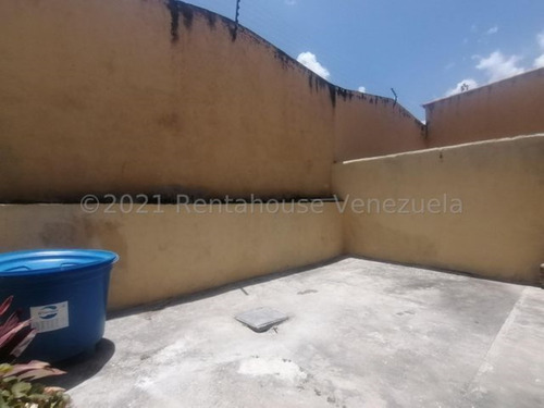 Imagen 28 de 30 de Casas En Venta La Mora Cabudare 22-4176 /m