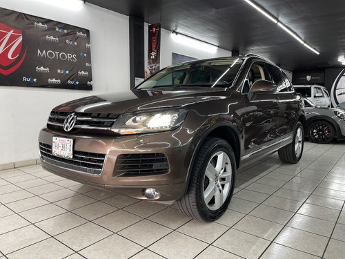 Volkswagen Touareg 4.2 V8 Nave Rin At