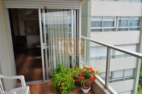 Apartamento Con Excelentes Servicios-ref:1801