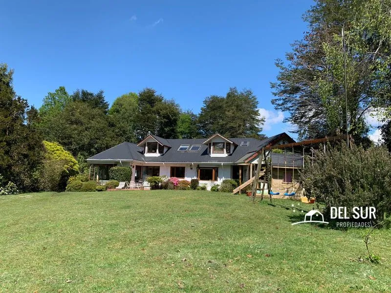 Imagen 2 de 30 de Casa Excelentes Espacios En Loteo Consolidado Puerto Varas