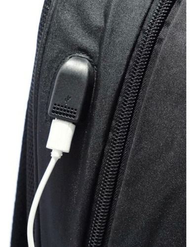 Mochila Unicross Porta Notebook 18.5 Usb Negra Color Negro