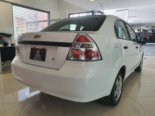 Imagen 6 de 15 de Chevrolet Aveo Ls Tm Paq. K 2018 44,300 Km Blanco 4 Ptas