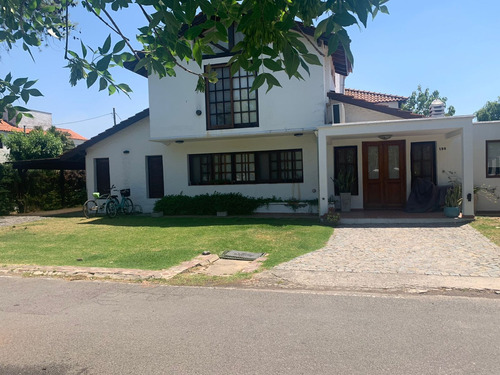 Casa  En Alq. Temporario En Aranjuez, Escobar, G.b.a. Zona Norte