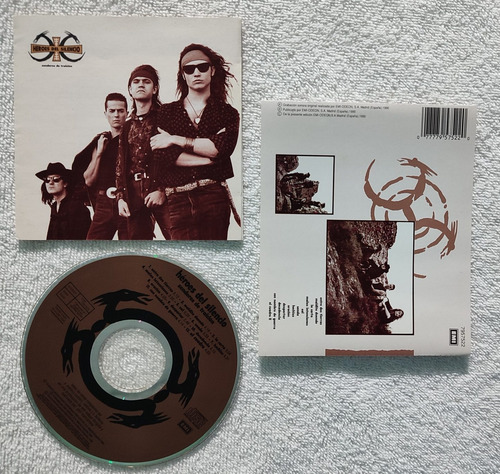 Héroes Del Silencio Senderos De Traición Spanish Edition (Usado)