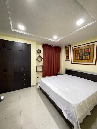 Código: 277729 Alquiler Townhouse Amoblado Urb. Villa Fontana, 650$ Mml Solo Clientes